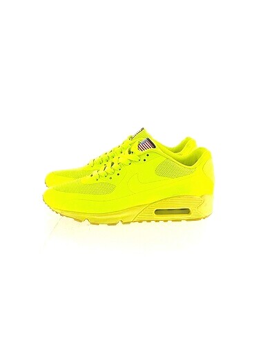 Nike Spor Ayakkabı %70 İndirimli.