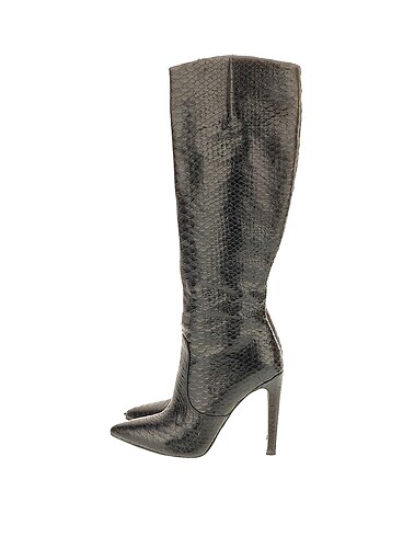 Gamze Saraçoğlu 38