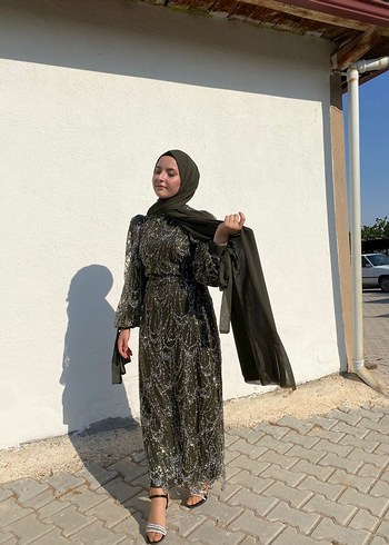 Haki gri taş detaylı kalem abiye ve abiye şal hennin marka