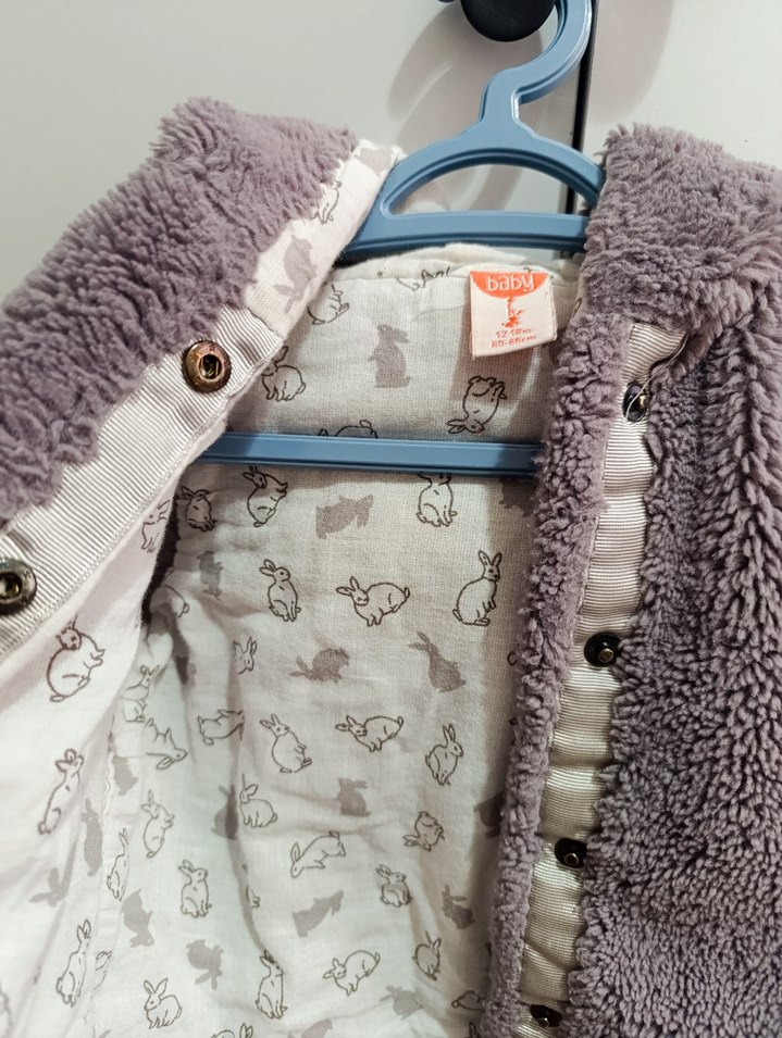 Kız Çocuk Gri Kürklü Yelek - Görsel 2