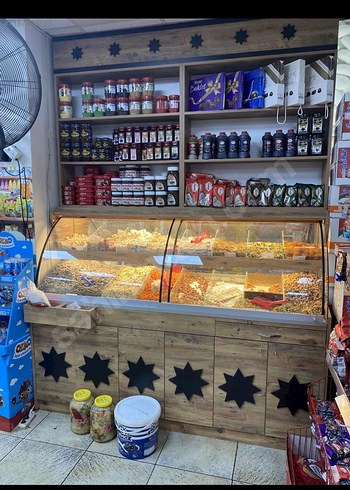 Beden çeşitli Renk işlek konum yüksek ciro devren satılık hipermarket