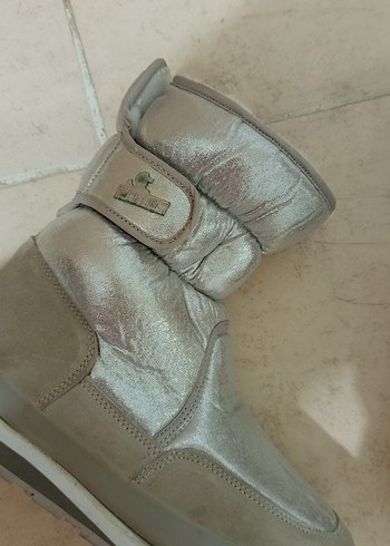 n Metalik Gri Tokalı Bot - Görsel 2