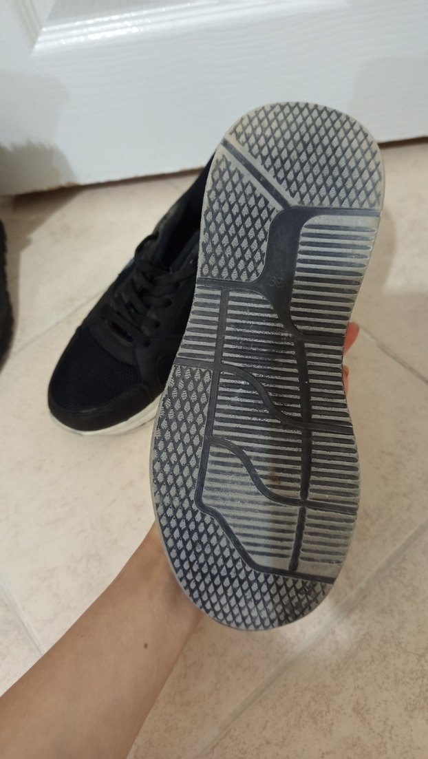 Siyah Bağcıklı Kadın Spor Ayakkabı - Görsel 2