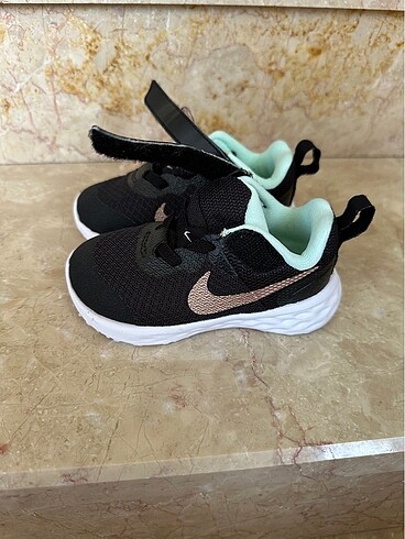 Nike tertemiz yürüyüş ayakkabısı