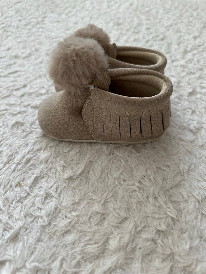 Kızlar için Kürklü Bej Sıcak Ev Terliği - Görsel 2