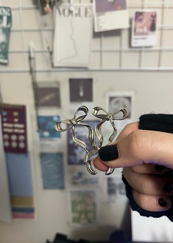 accessorize