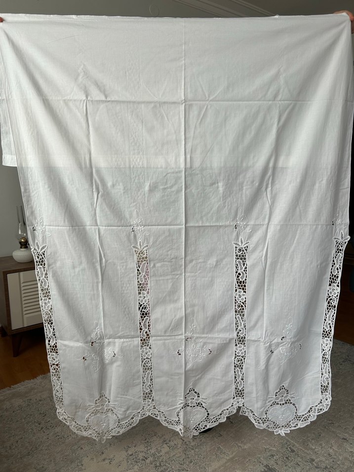 İşlemeli Beyaz Antika Masa Örtüsü ve Perde Seti - Görsel 5