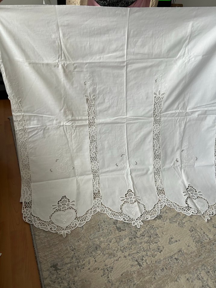 İşlemeli Beyaz Antika Masa Örtüsü ve Perde Seti - Görsel 4