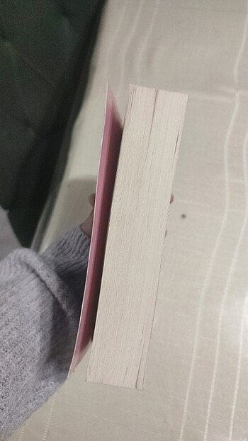 Kitap çılgın kalabalıktan uzak  - Görsel 2