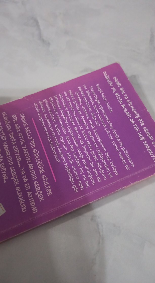 Sevgili Salak Günlük - Büyükler İnsan Olabilir mi? - Görsel 5