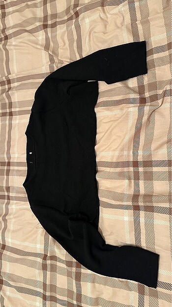 Siyah crop kazak