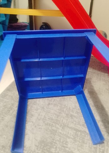 Renkli Araba Temalı Çocuk masası - Görsel 3