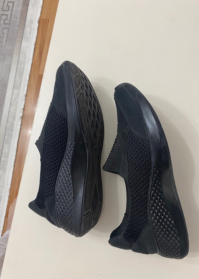 Spor ayakkabı - Görsel 2