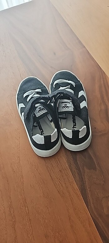 26 Beden siyah Renk Hummel çocuk 
