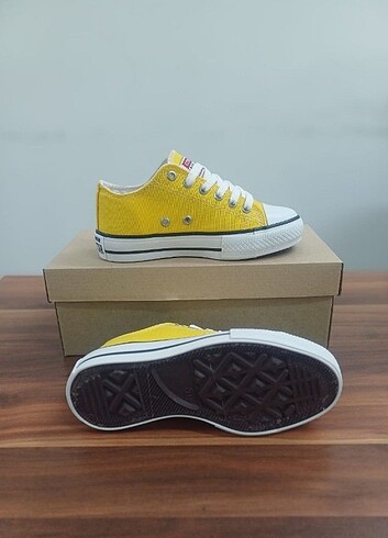Diğer Converse 