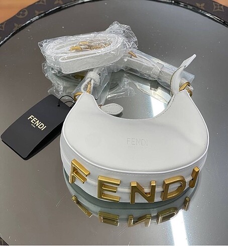 Fendi çanta