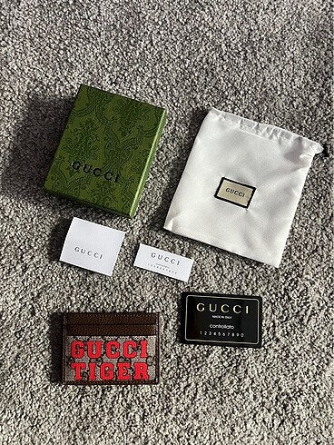 Gucci kartlık