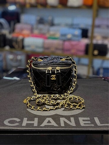 Chanel kutu çanta