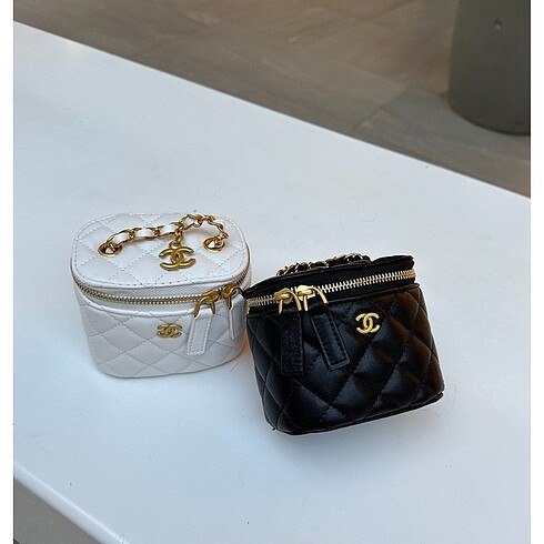 Chanel kutu çanta