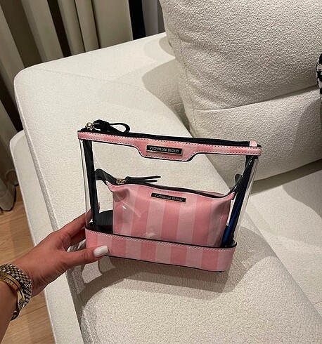 Victoria s Secret Makyaj çantası