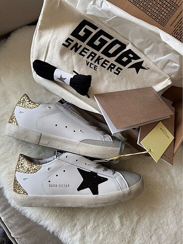40 Beden Golden goose
