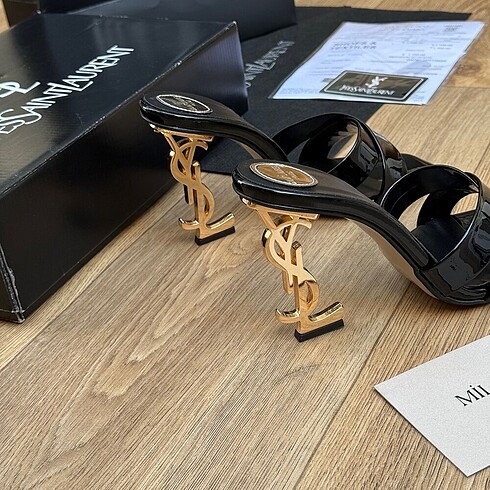 38 Beden Ysl topuklu terlik