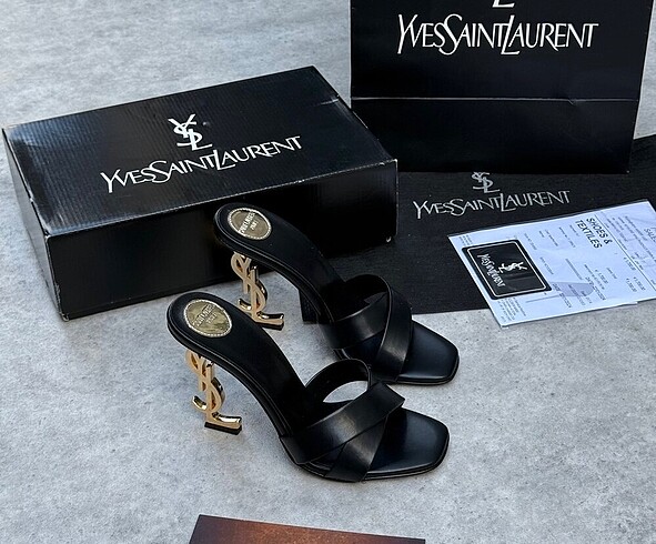 Yves Saint Laurent TOPUKLU AYAKKABI