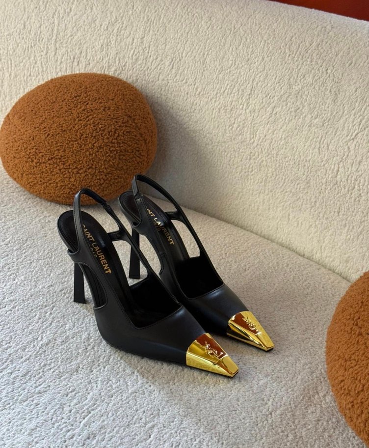 Altın Uçlu Siyah Stiletto Kadın Ayakkabı - Görsel 3