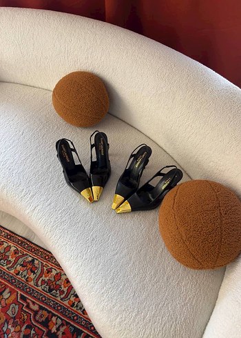 Yves Saint Laurent 40