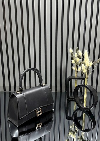 Balenciaga Bej Yılan Desenli Kadın Çanta