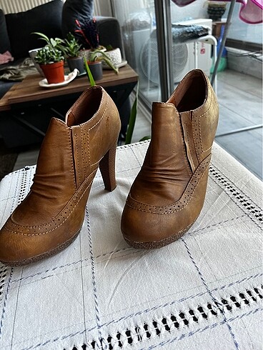 mantar topuk bootie