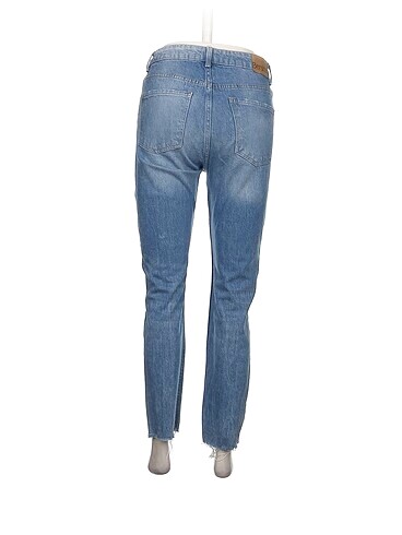 32 Beden Bershka Jean / Kot %70 İndirimli.