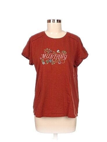 Mustang T-shirt %70 İndirimli.