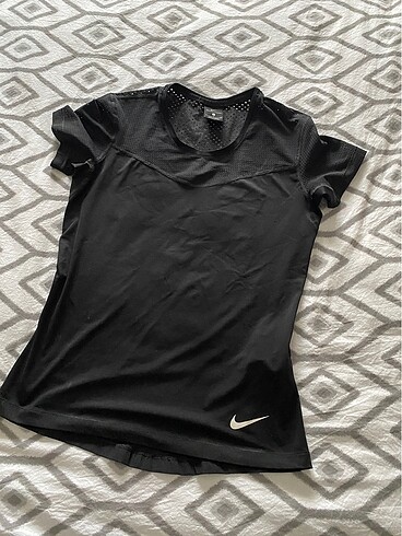 Nike spor tshirt