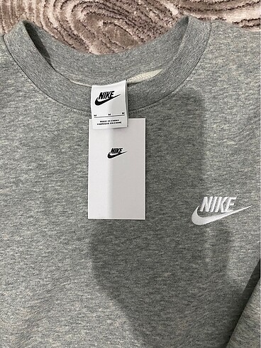 m Beden Nike orjinal sweatshirt M beden