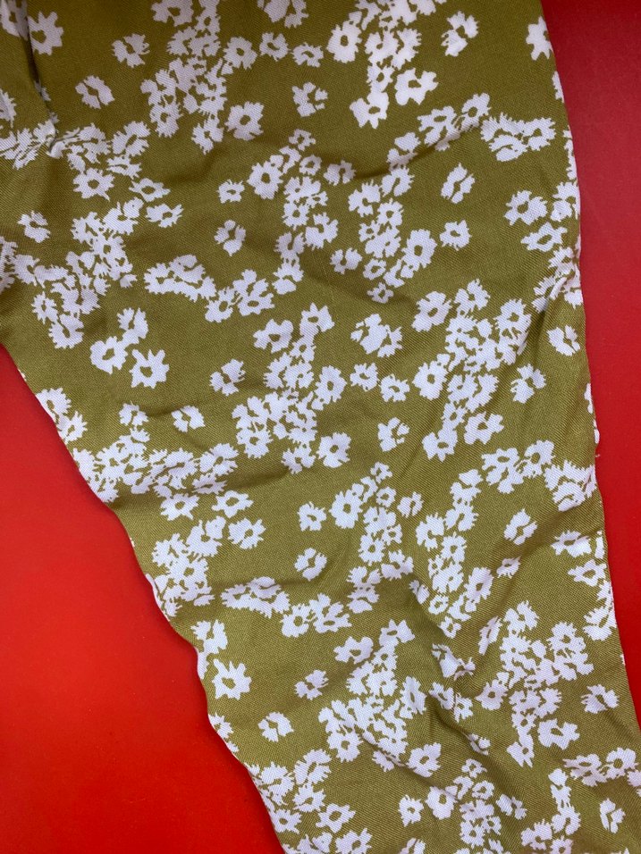 Çiçek Desenli Yeşil Kız Pantolonu - Görsel 2