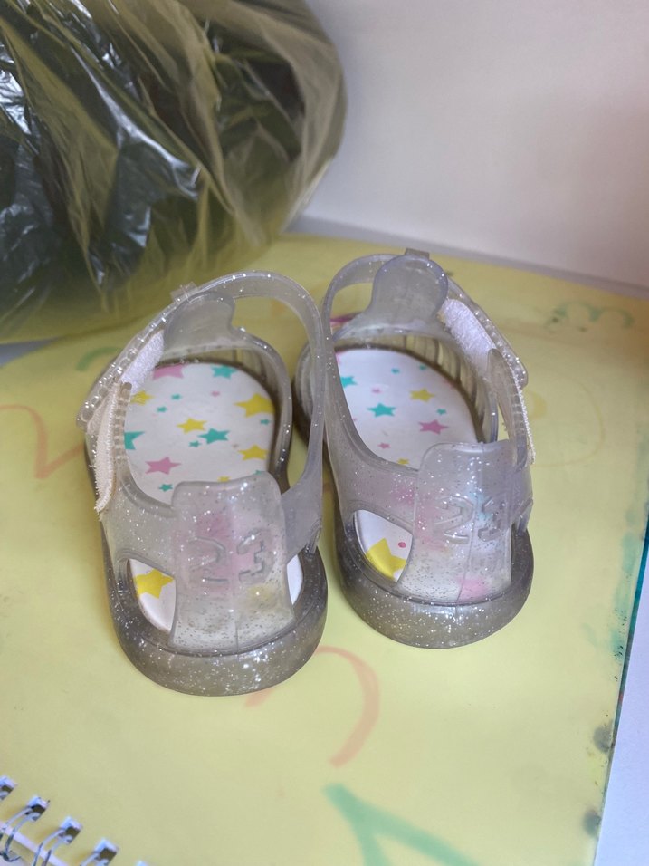 Kız Çocuk Parlak Unicorn Desenli Sandalet - Görsel 5