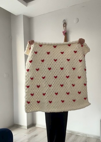 Puffy kalp süslemeli bebek battaniye - Görsel 2
