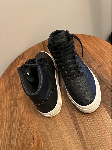 43 Beden Pull & Bear bilekli sneaker spor ayakkabı