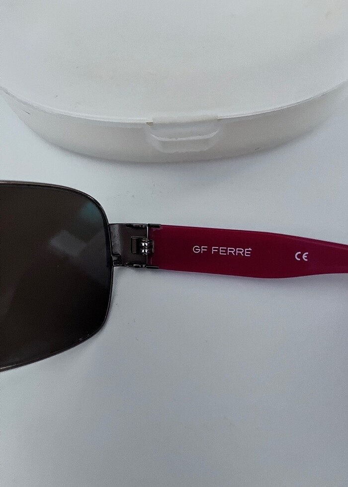 GF Ferre güneş gözlüğü - Görsel 3
