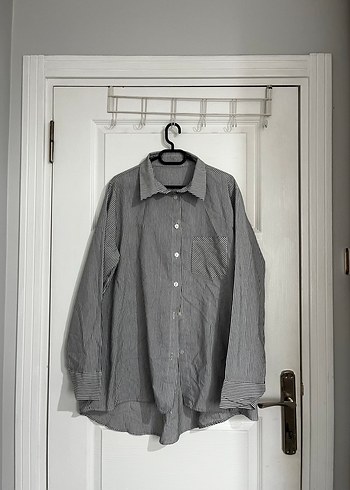 Gri Çizgili Kadın Gömlek - Görsel 2