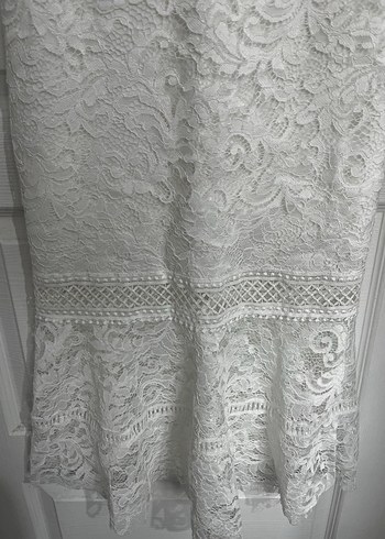 Dantel İşlemeli Beyaz Midi Abiye Elbise - Görsel 4