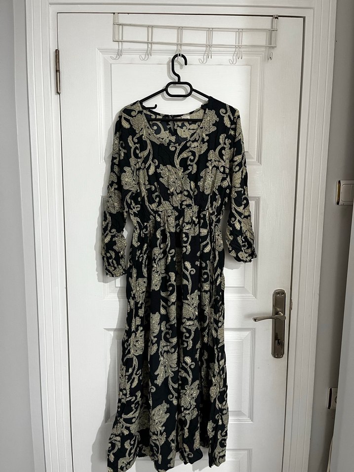 Uzun Kollu Siyah Desenli VintageElbise - Görsel 2