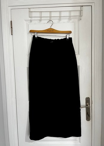 Siyah Uzun Kadın Etek - Görsel 2