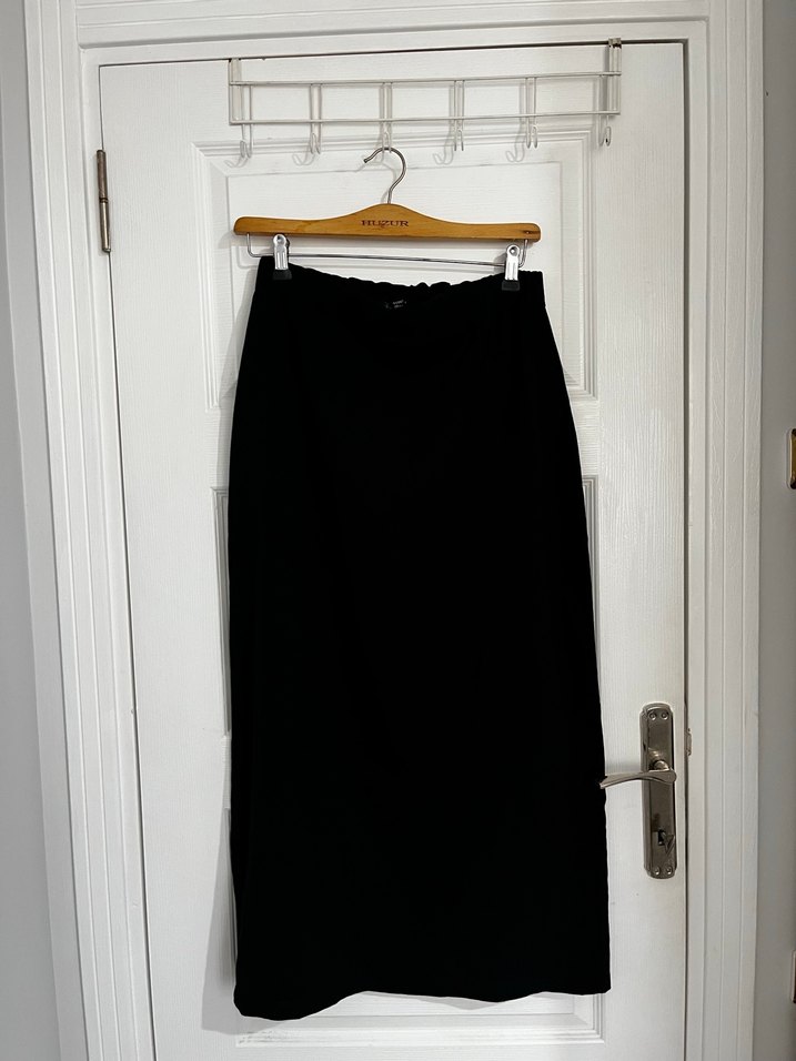 Siyah Uzun Kadın Etek - Görsel 2