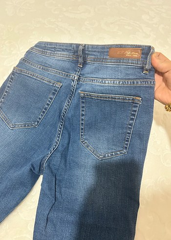 Düğmeli Mavi Kadın Denim Jean