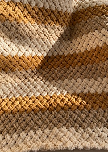 Çocuklar için Camel Renkli Örgü Battaniye - Görsel 3