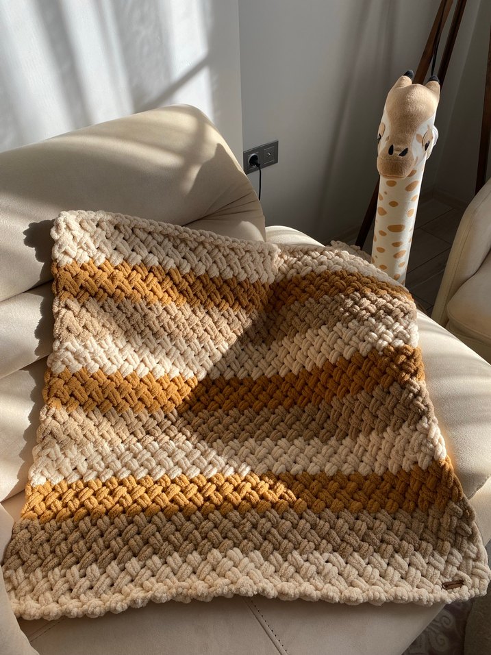 Çocuklar için Camel Renkli Örgü Battaniye - Görsel 2