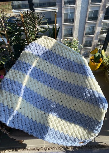 Çocuklar için Örgü Çok Renkli Battaniye - Görsel 2