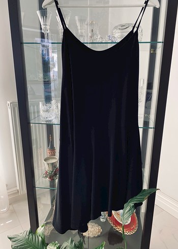 Siyah Askılı Elbise - Görsel 4